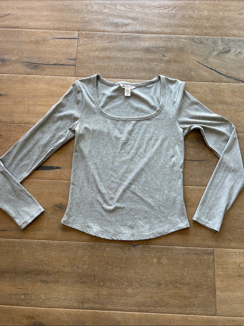 Athleta Light Heather Gray Scoop Neck Long Sleeve Top